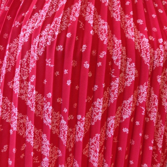 Nanette Lepore Womens NWT Red Pintuck Pleated Bandana Print Sleeveless Top XL - Picture 7 of 11